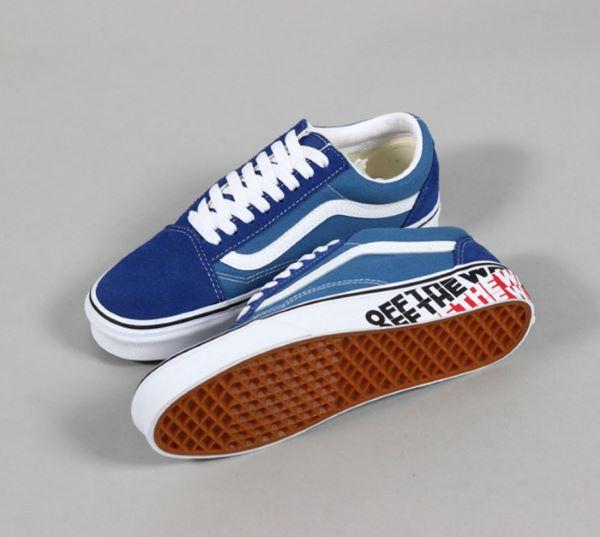 phân biệt thật giả giày vans qua đế giày