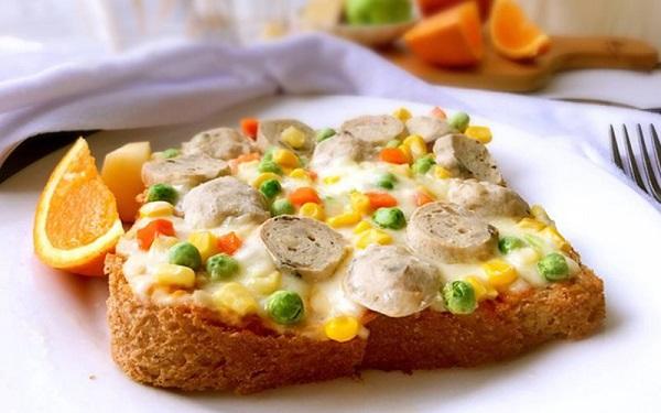 Bánh mì sandwich với nhiều loại phô mai