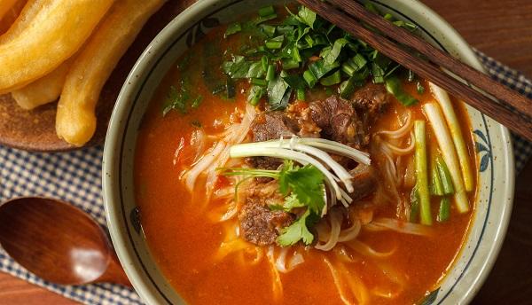 Phở sốt vang