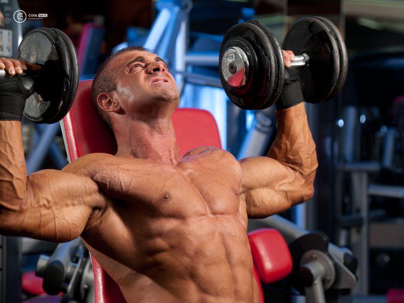 20-bai-tap-giup-chang-mac-ao-thun-dep-thu-hut-moi-anh-nhin-2225