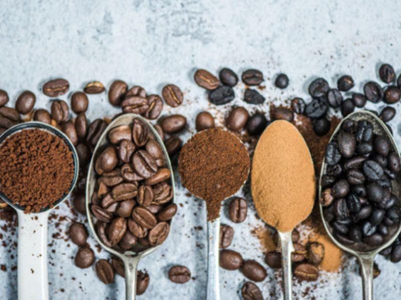 Nam giới bị mụn không nên tiêu thụ caffeine