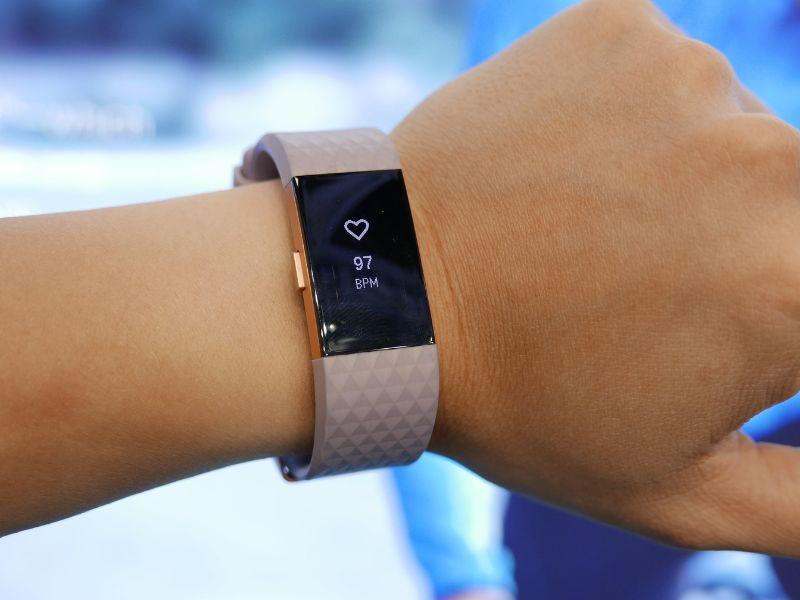 Đồng hồ đo calo tập gym Fitbit Charge 2