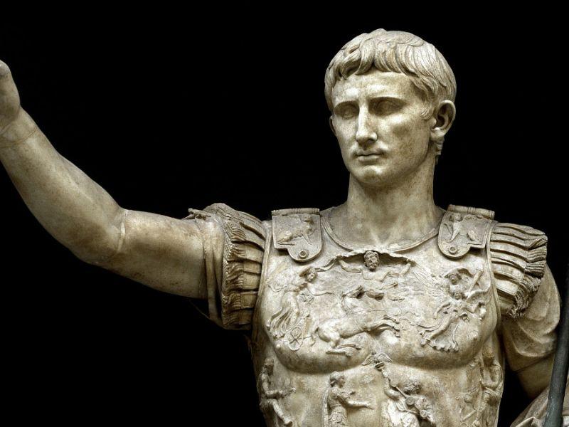Julius Caesar - người được cho là cha đẻ của kiểu tóc Caesar