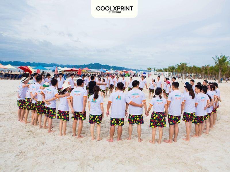 Áo thun đi biển sử dụng hình ảnh ý nghĩa của tập thể, công ty