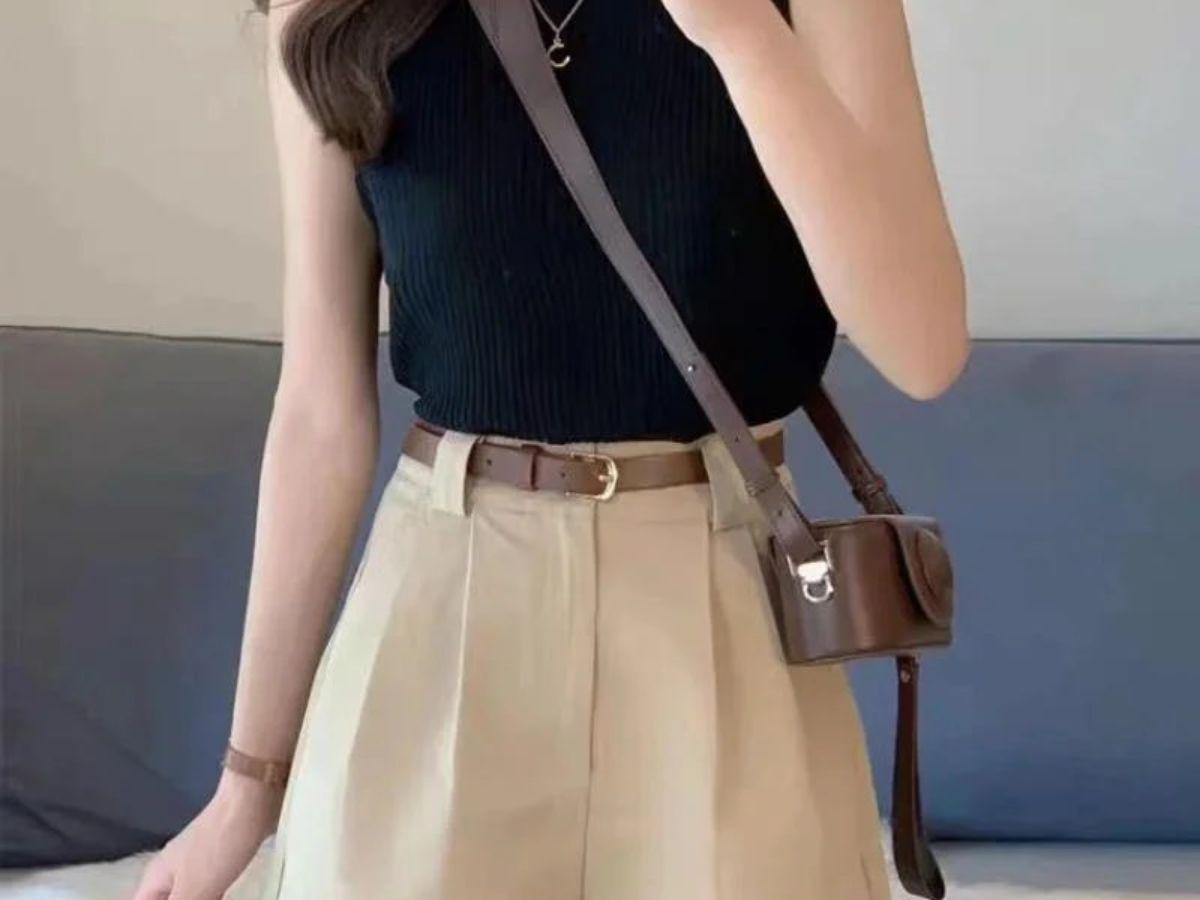 Quần short vải trơn đặc biệt phù hợp với áo hai dây hoặc áo sát nách