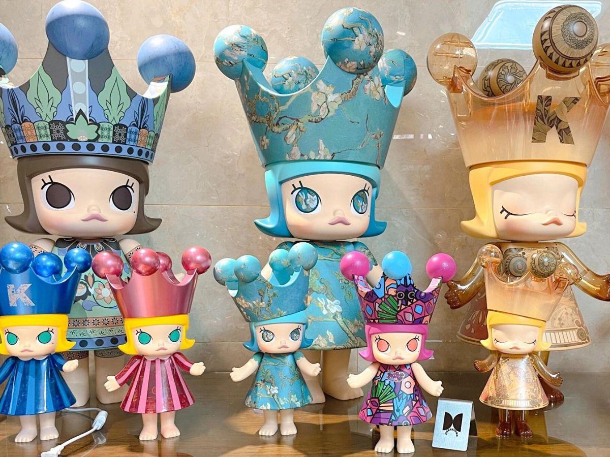 Nhân vật Molly được biến hóa với nhiều tạo hình đáng yêu