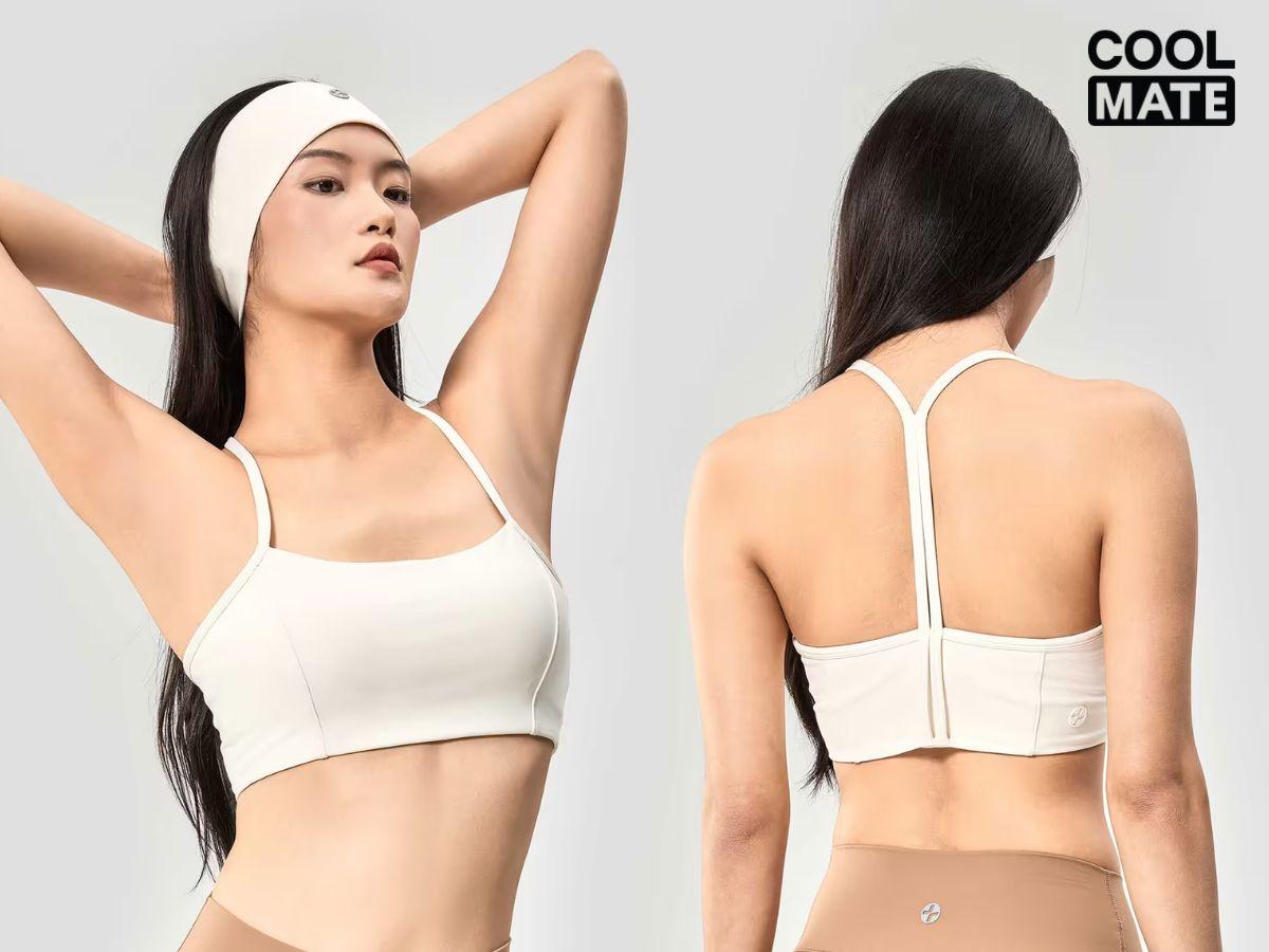 Áo bra đi biển là lựa chọn vừa tiện lợi vừa tôn dáng cho những chuyến du lịch mùa hè