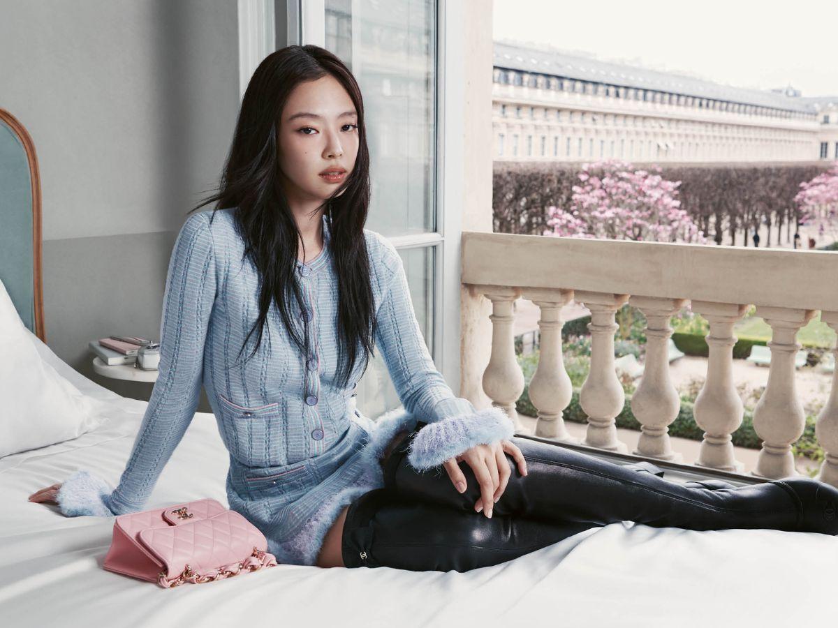 Bộ suit toát lên sự mạnh mẽ và cả dịu dàng