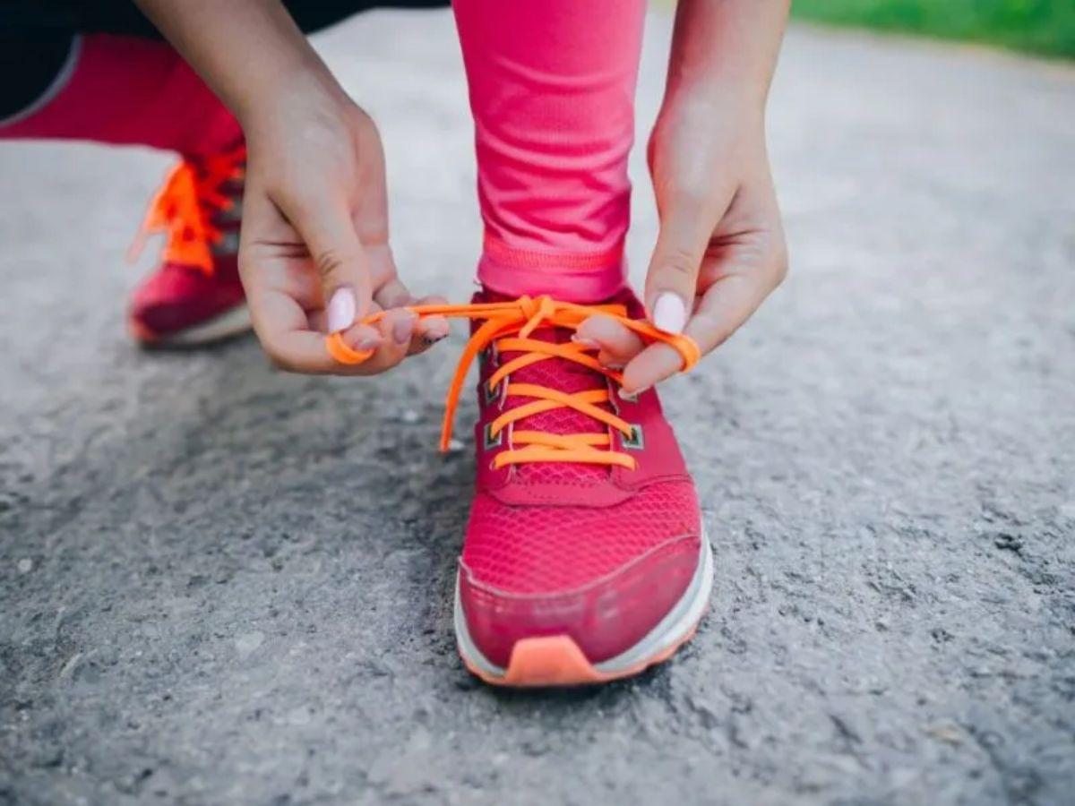 Buộc dây cho bàn chân hẹp