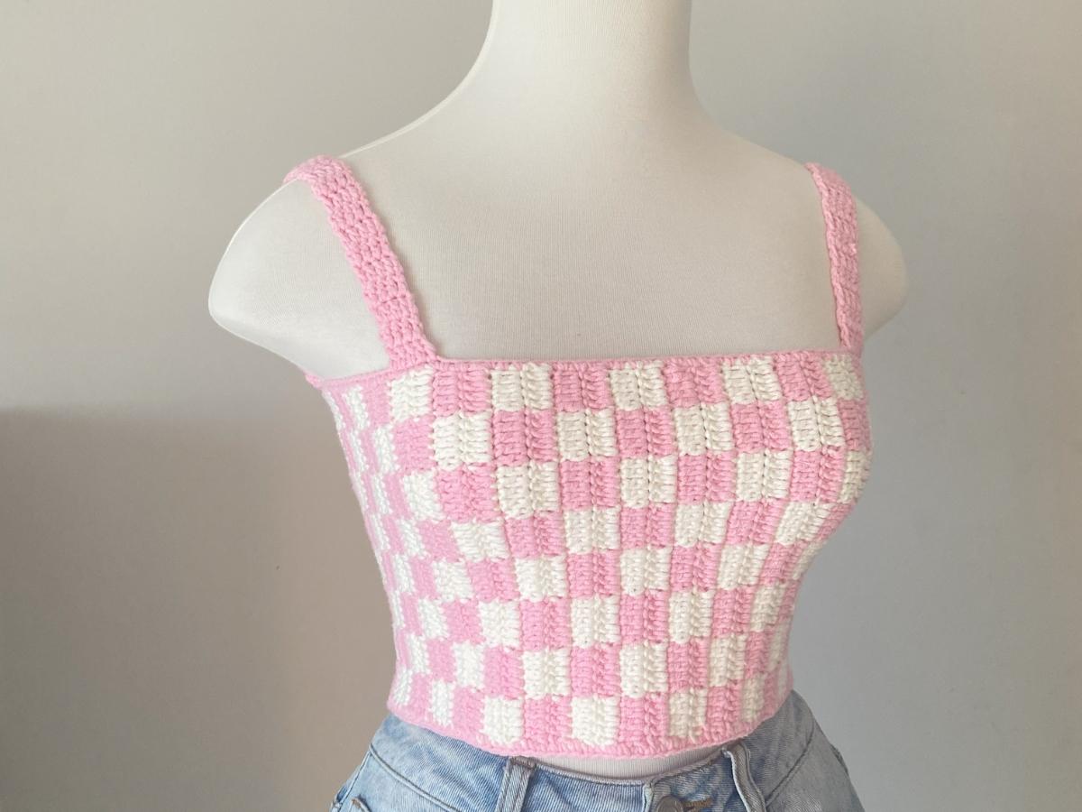 Có thể dùng lót hoặc không dùng khi móc áo bra len