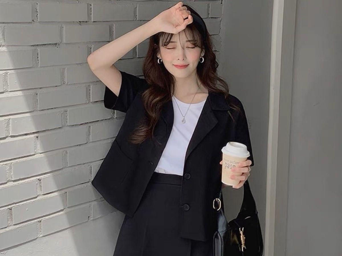 Áo blazer với quần jeans giúp bạn thanh lịch hơn