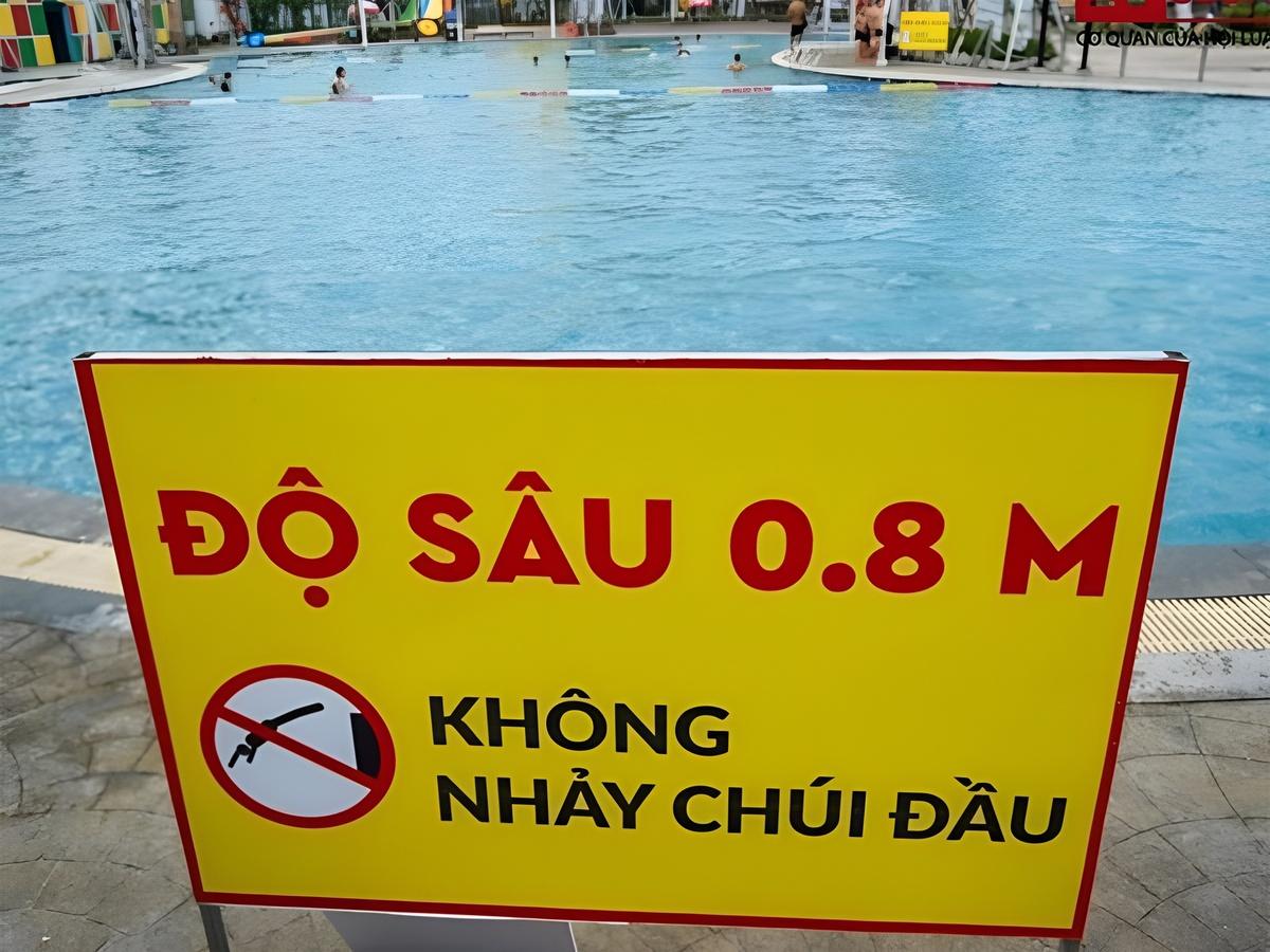 Tuyệt đối không bỏ qua biển báo an toàn & hướng dẫn của nhân viên cứu hộ