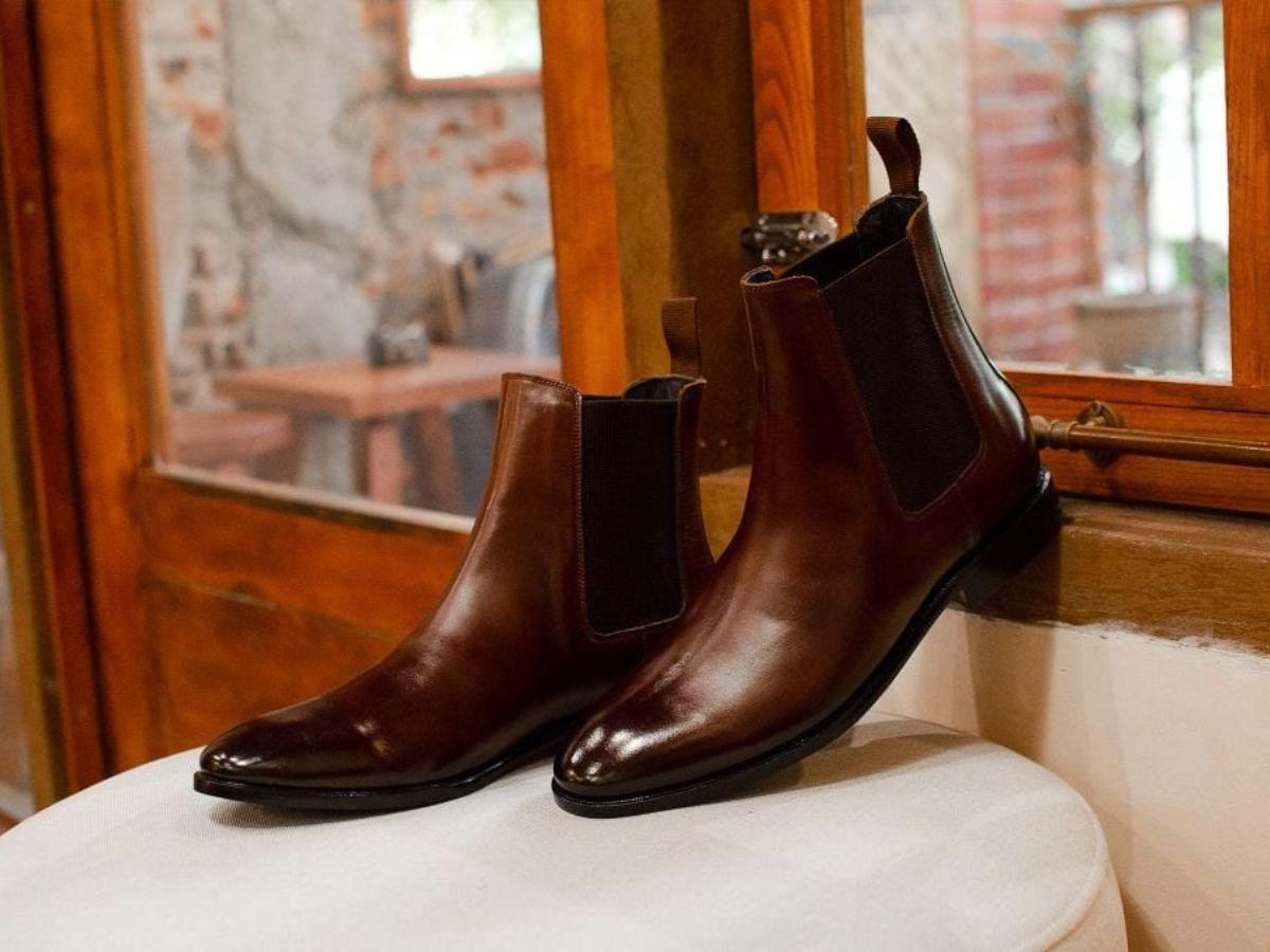Để phối đồ đẹp, trước hết bạn cần chọn được đôi boots phù hợp