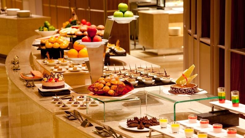 Cocktail Buffet - Tiệc nhẹ với đồ ăn kiểu Fingerfood