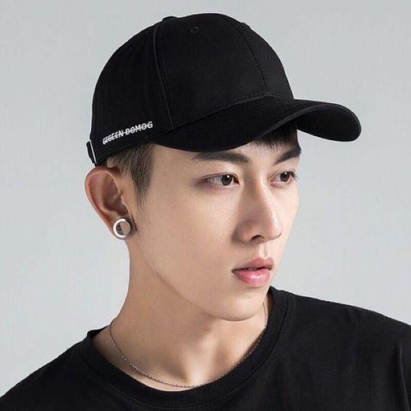 Mũ lưỡi trai - Phụ kiện thời trang nam đơn giản cho outfit áo thun mùa hè