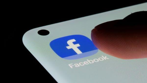 Collab được nhắc đến như thế nào trên nền tảng mạng xã hội Facebook
