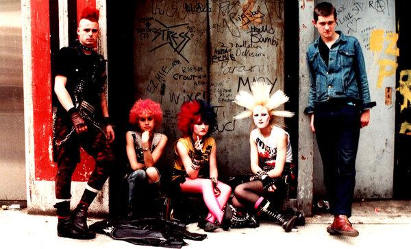 nen-van-hoa-punk