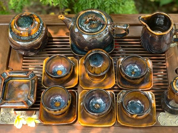 Tặng bộ ấm trà phong cách cổ điển sang trọng, tinh tế