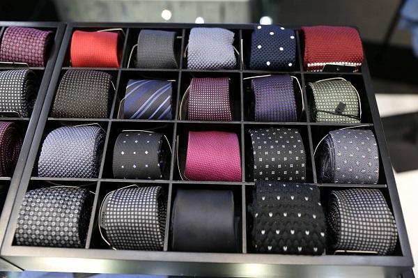 shop-ban-phu-kien-vest-nam-tphcm