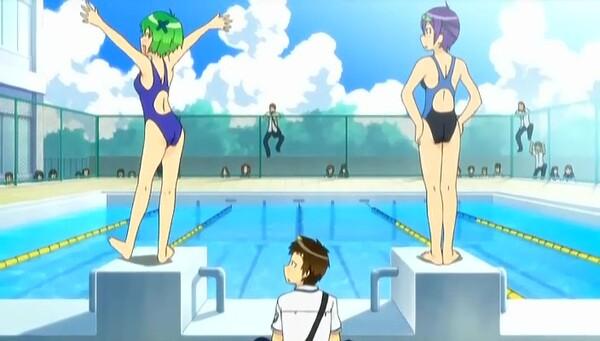 Ninagawa được tuyển vào CLB bơi