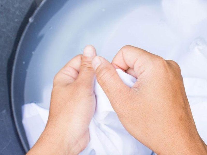 Cách tẩy chữ in trên áo bằng dung dịch CLL4