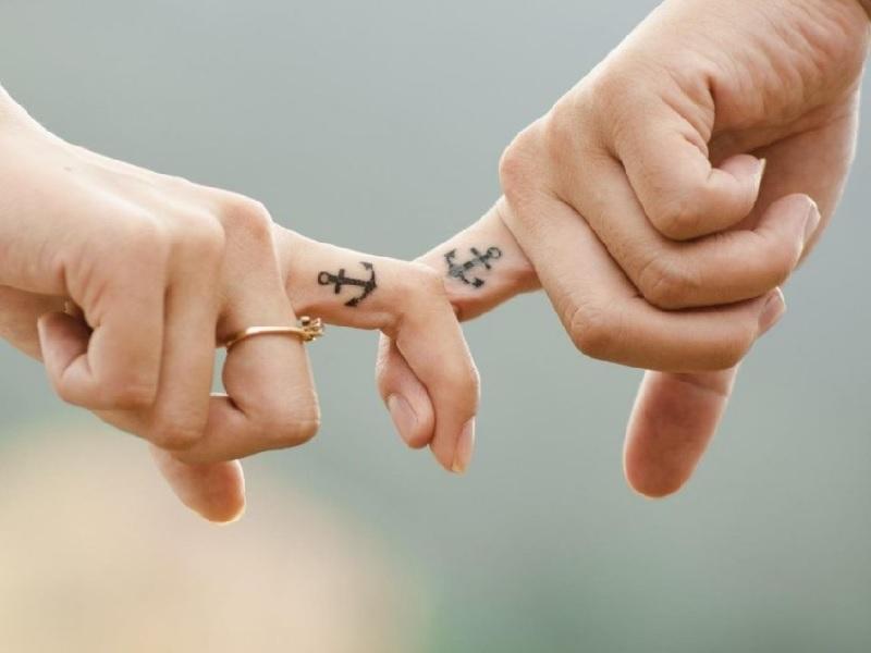 Hình xăm neo thể hiện gia đình