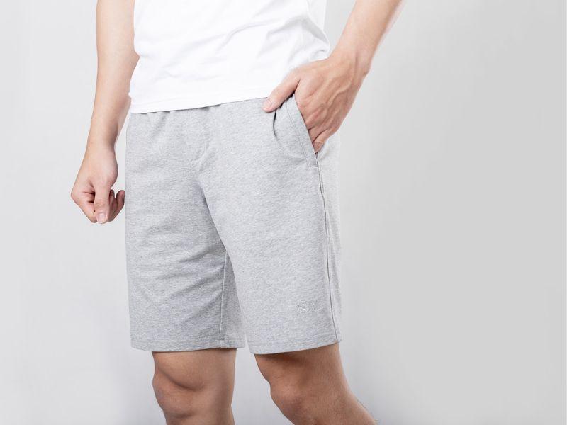 Chọn màu trung tính để dễ dàng phối đồ
