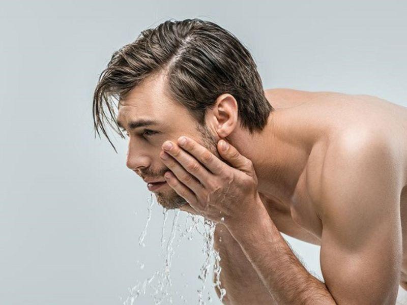 Làm sạch da và cấp ẩm cho nang lông