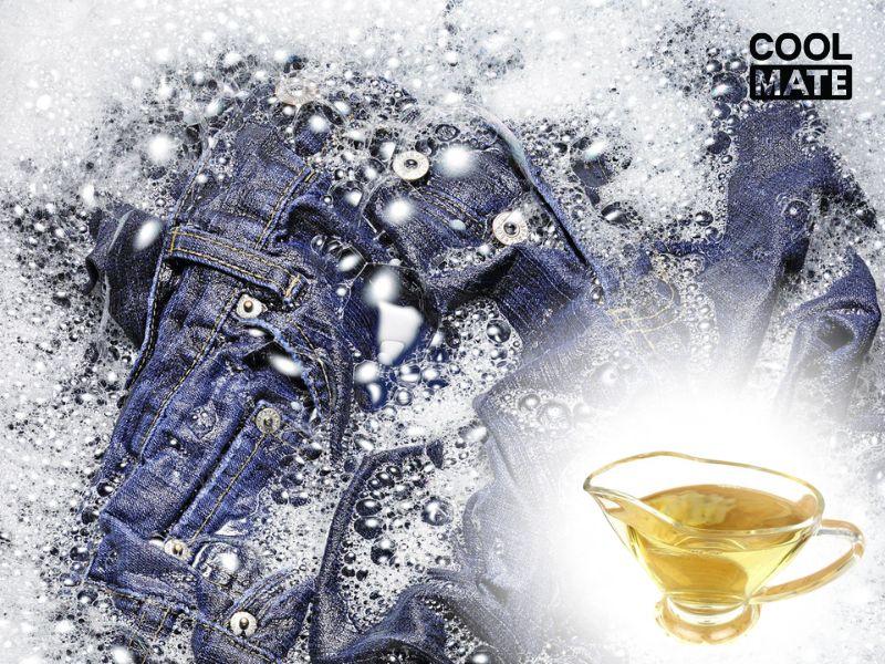    Giấm trắng là nguyên liệu làm sạch quần jean đang có vết ố 
