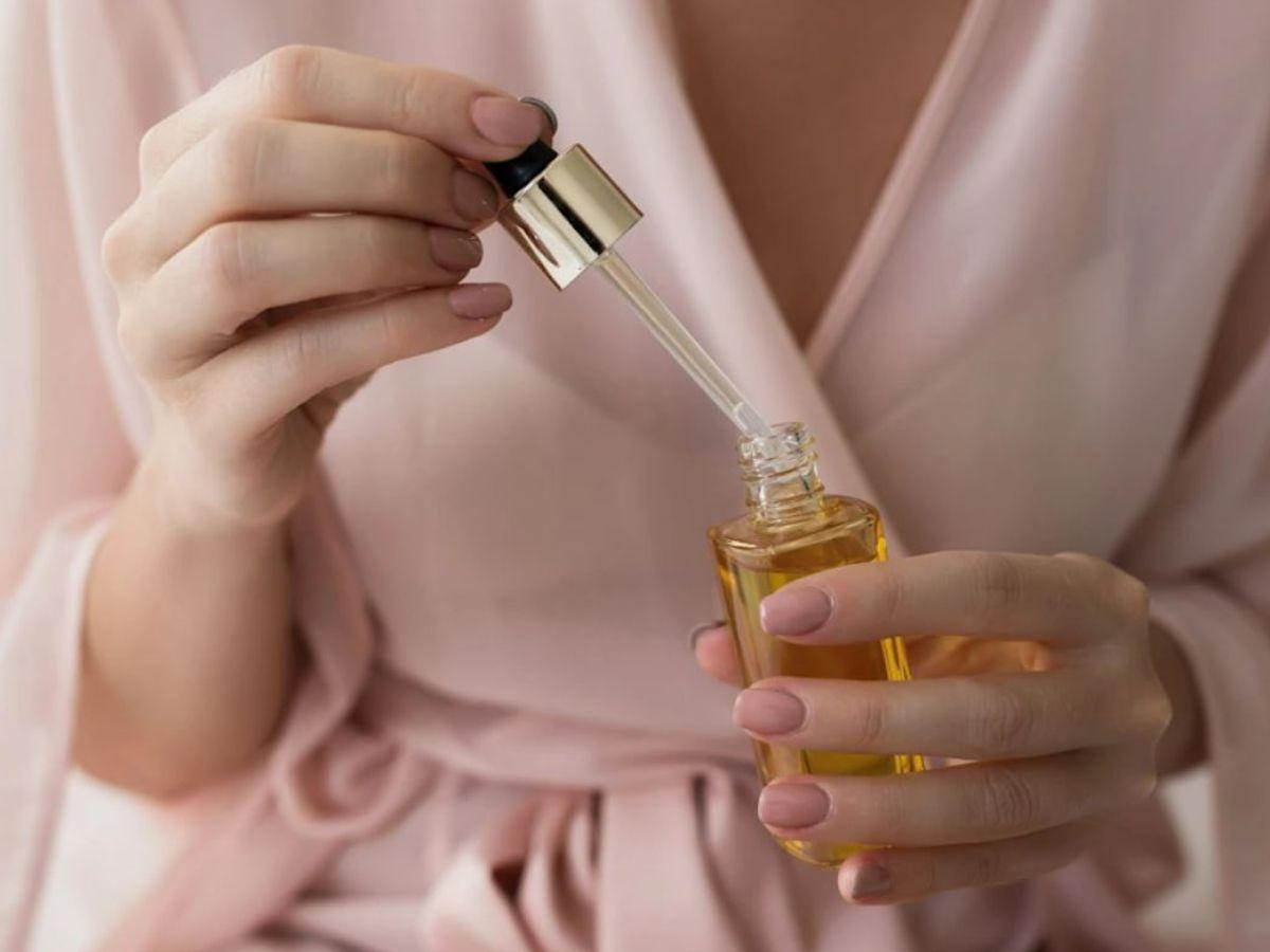 Ưu tiên sử dụng Vitamin C vào buổi sáng để tối ưu khả năng bảo vệ da