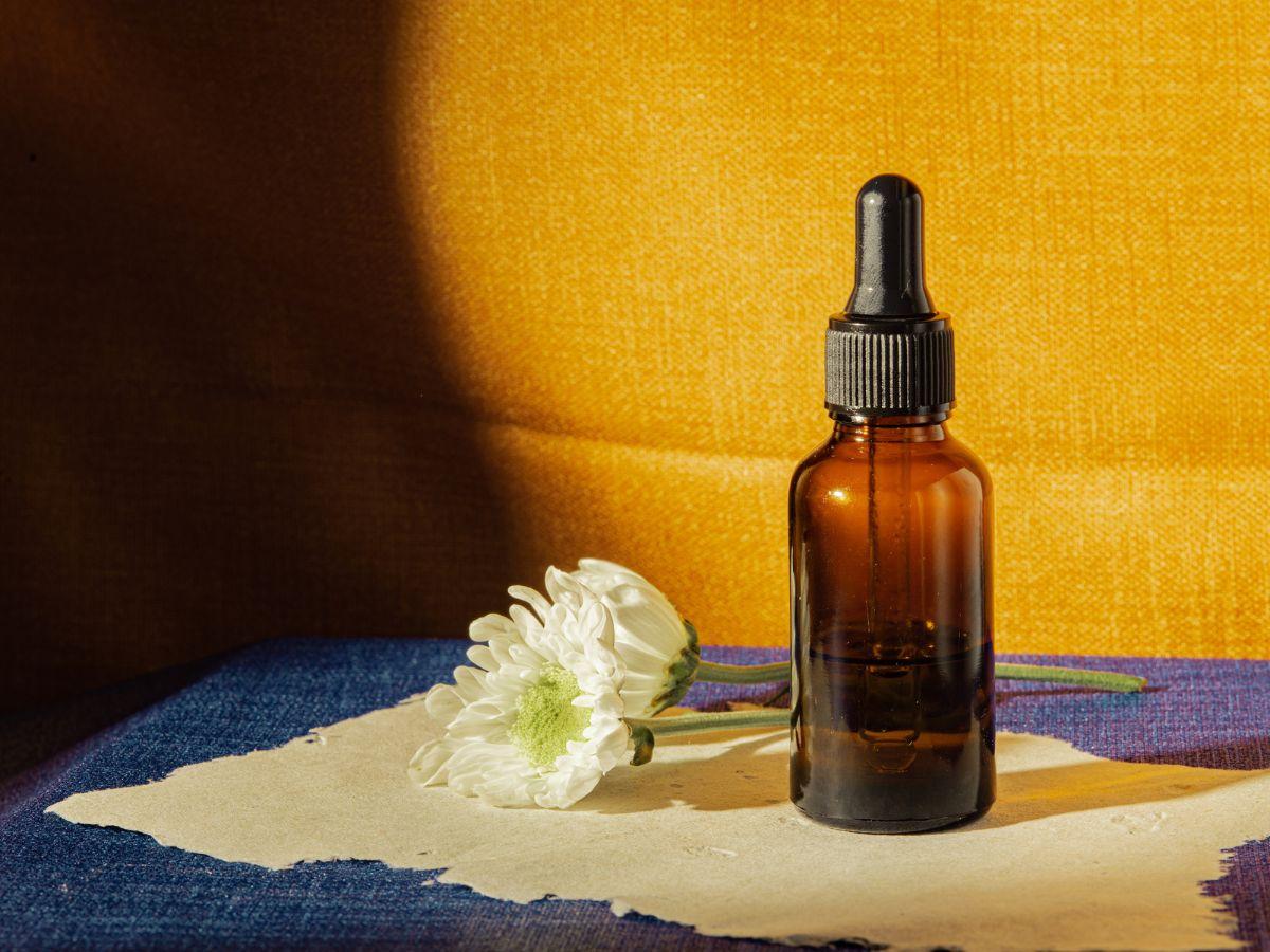 Bảo quản serum đúng cách giúp bạn kéo dài tuổi thọ sản phẩm, giữ nguyên hiệu quả dưỡng da