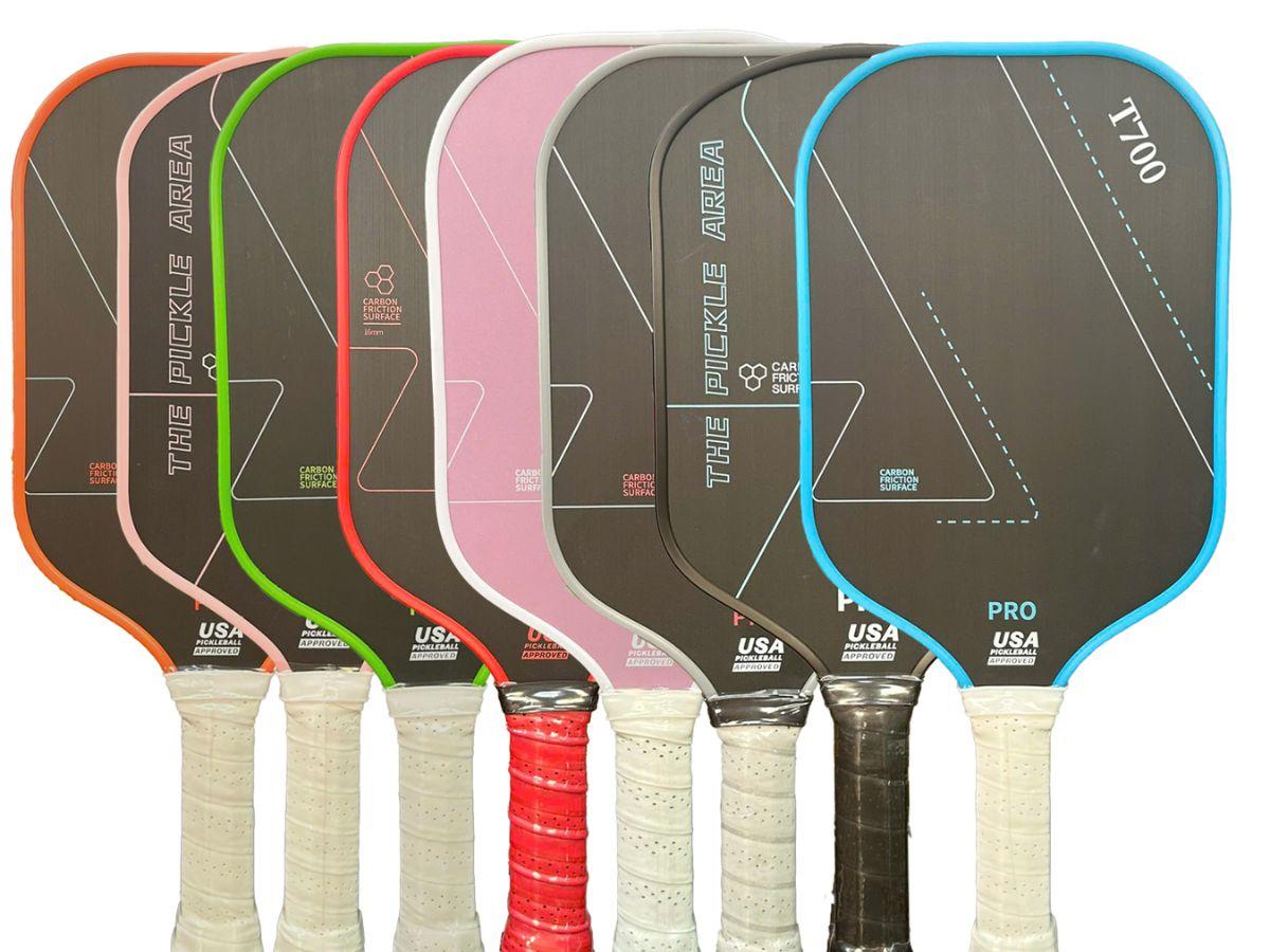 Chọn màu sắc và thiết kế vợt thể hiện cá tính