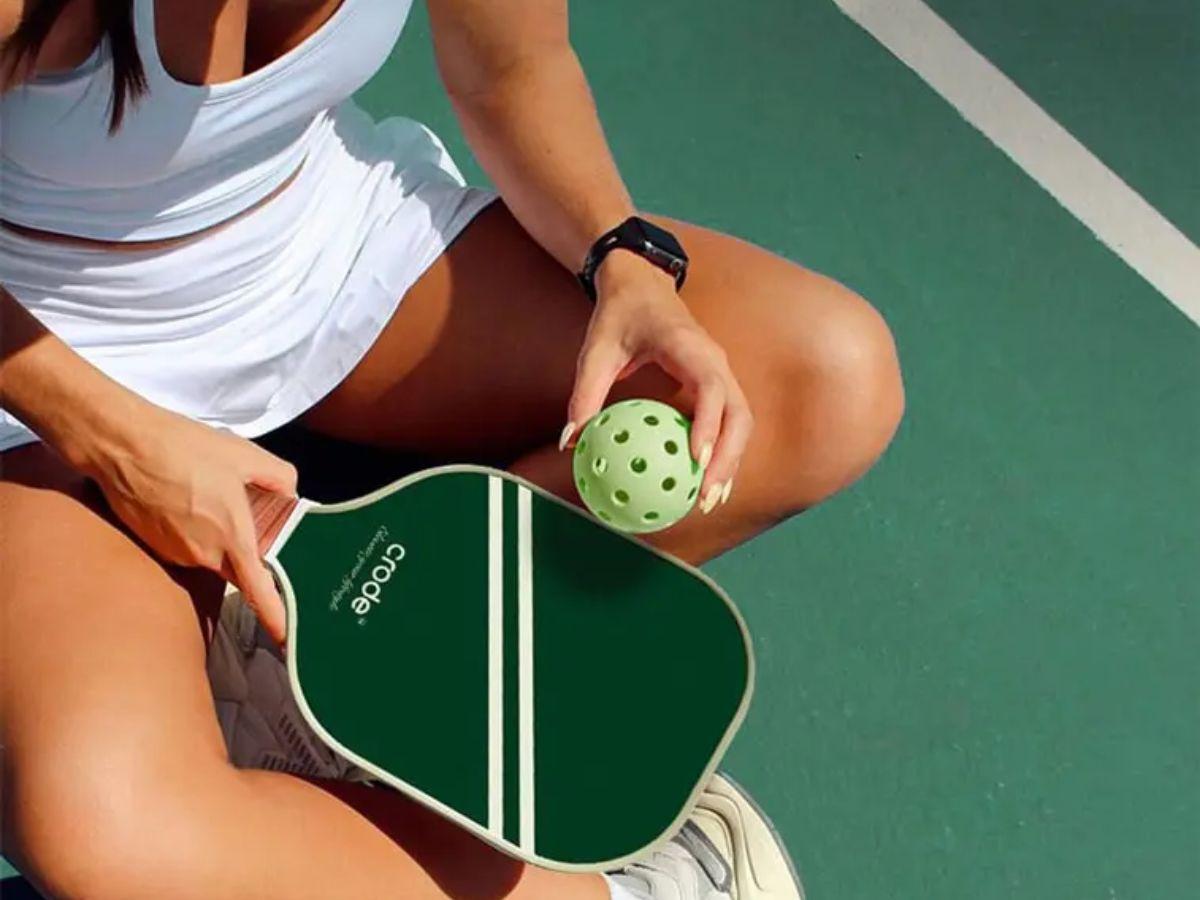 Giải đáp thắc mắc thường gặp về vợt Pickleball cho nữ