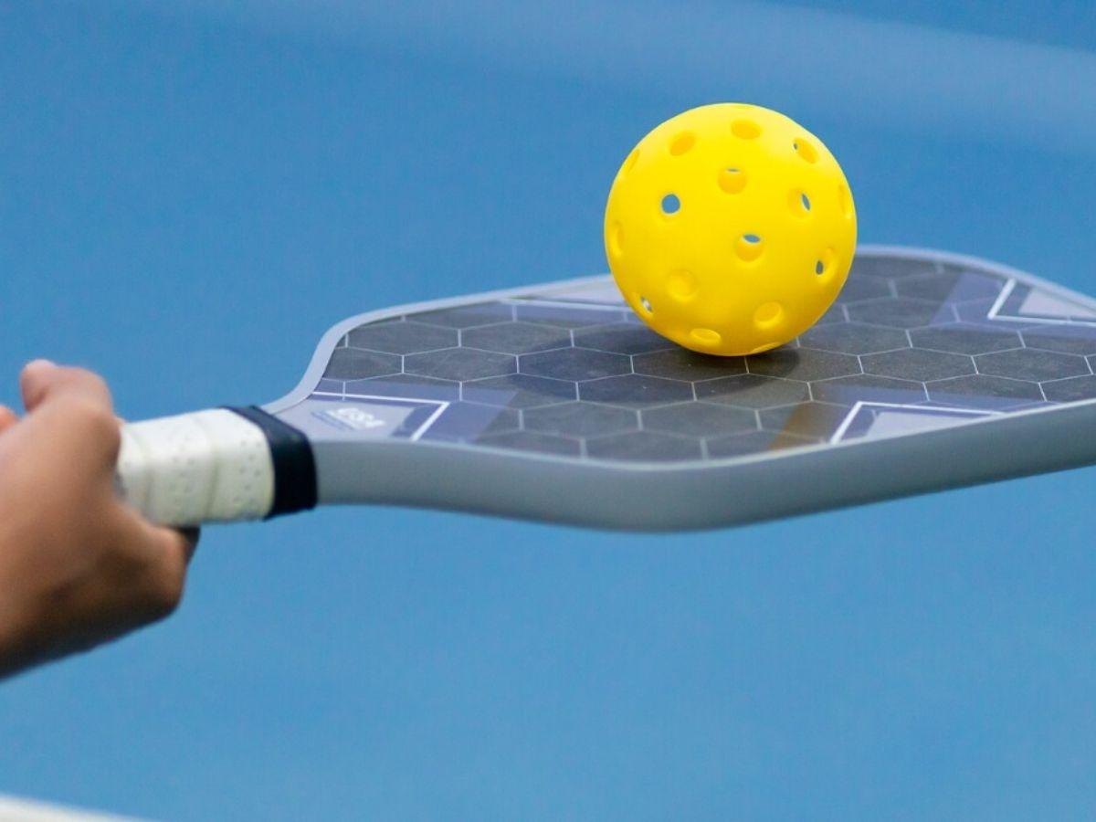 Chất liệu mặt vợt và lõi