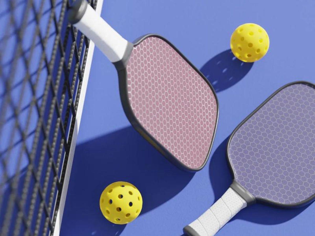 Độ dày của mặt vợt cũng là một yếu tố đáng cân nhắc