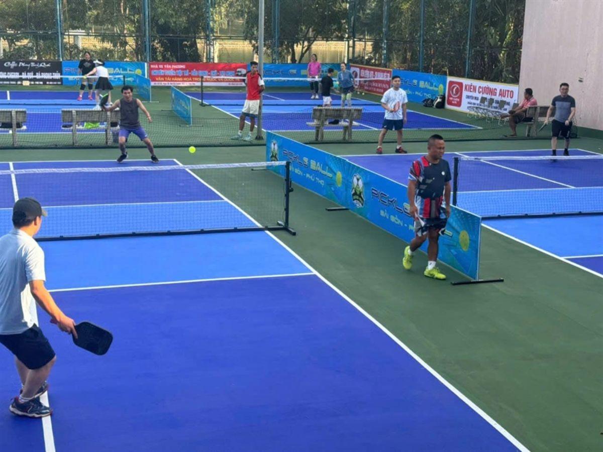 Sân Pickleball Nhà thi đấu Phú Thọ