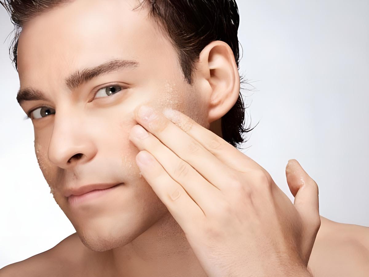 Bước đặc trị vào buổi tối chính là vũ khí chủ lực giúp cải thiện mụn