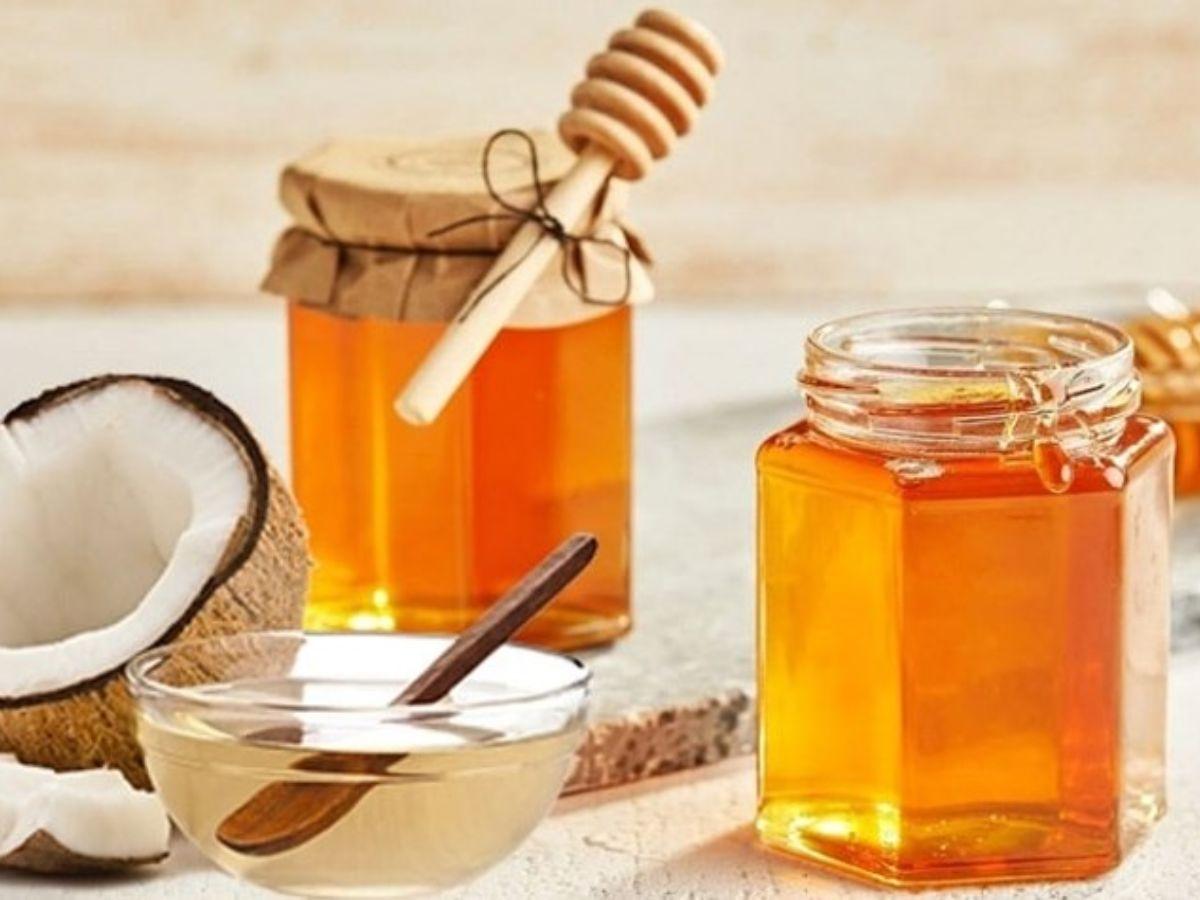 Hỗn hợp mật ong và dầu dừa/dầu ô liu: Nhân đôi sức mạnh