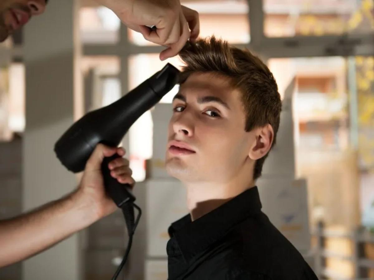 Các bước sấy tóc và định hình phom cơ bản cho Comma Hair
