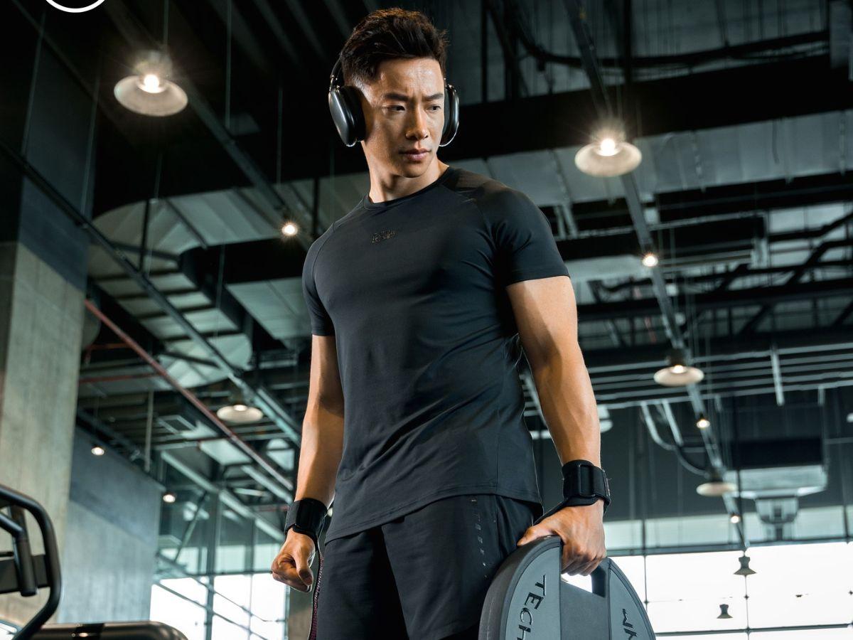 Đồ tập gym Coolmate - Co giãn tối ưu, hỗ trợ mọi chuyển động, giúp bạn tập trung vào mục tiêu