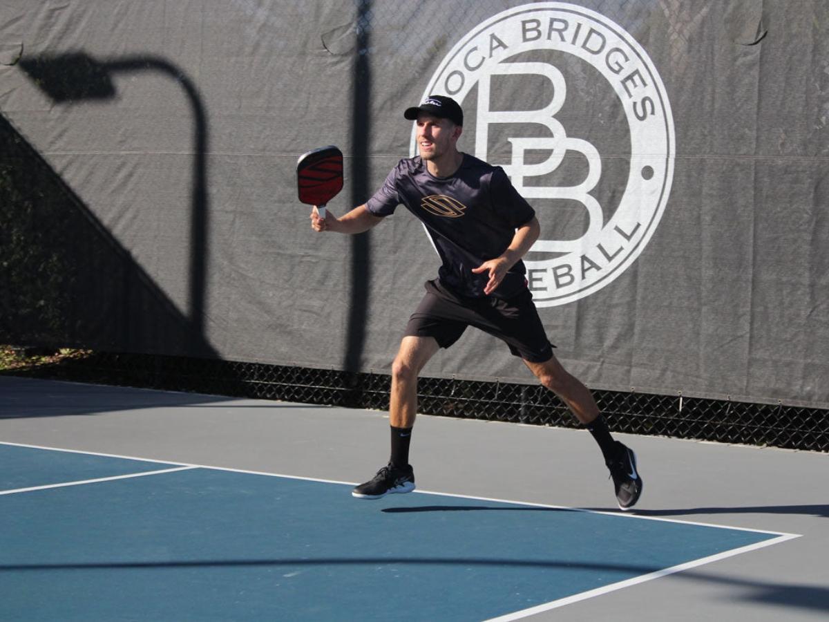 Một số bài tập cơ bản để làm quen cảm giác trả bóng