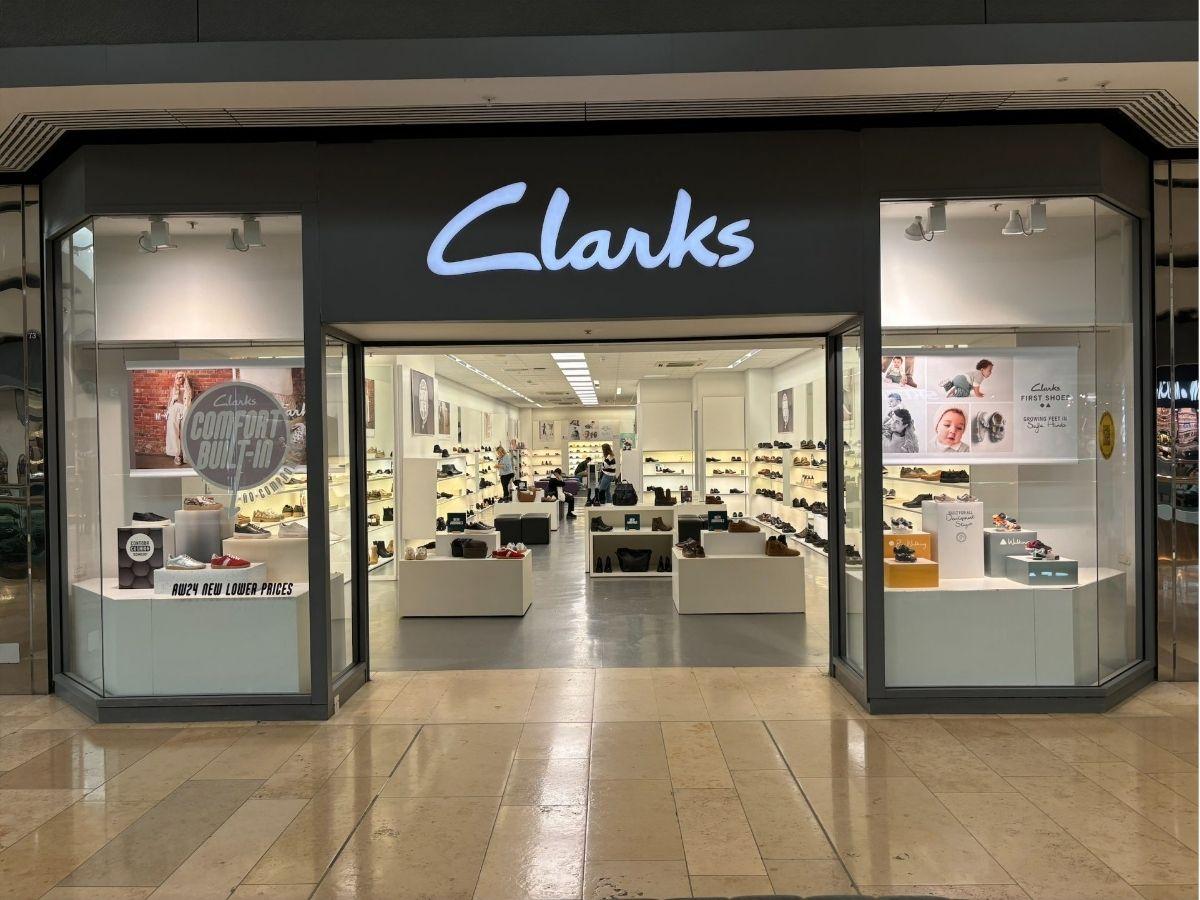 Thương hiệu giày tây nam Clarks