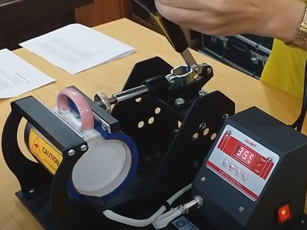 Các ấn phẩm làm quà tặng có thể ứng dụng phương pháp in chuyển nhiệt