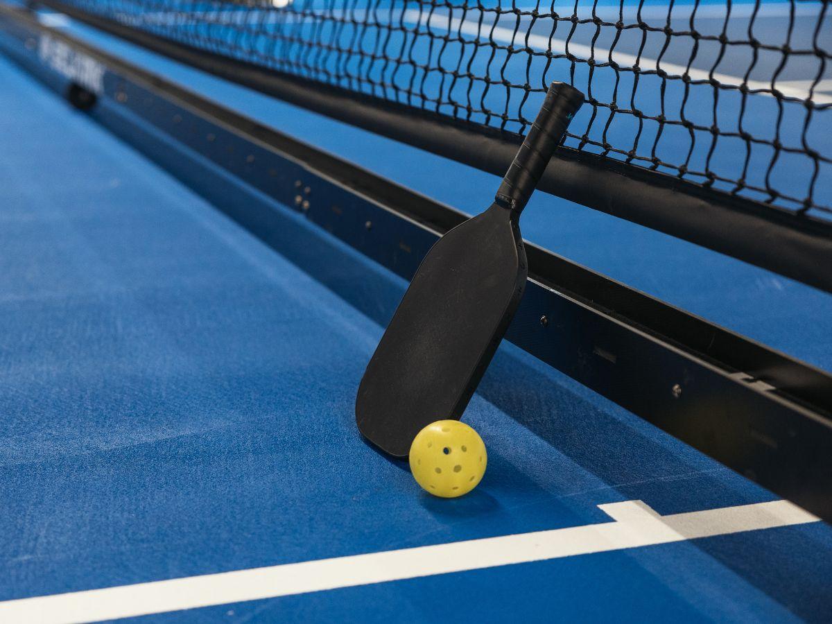 Cách chọn màu sơn sẽ giúp phân định khu vực trên sân rõ ràng