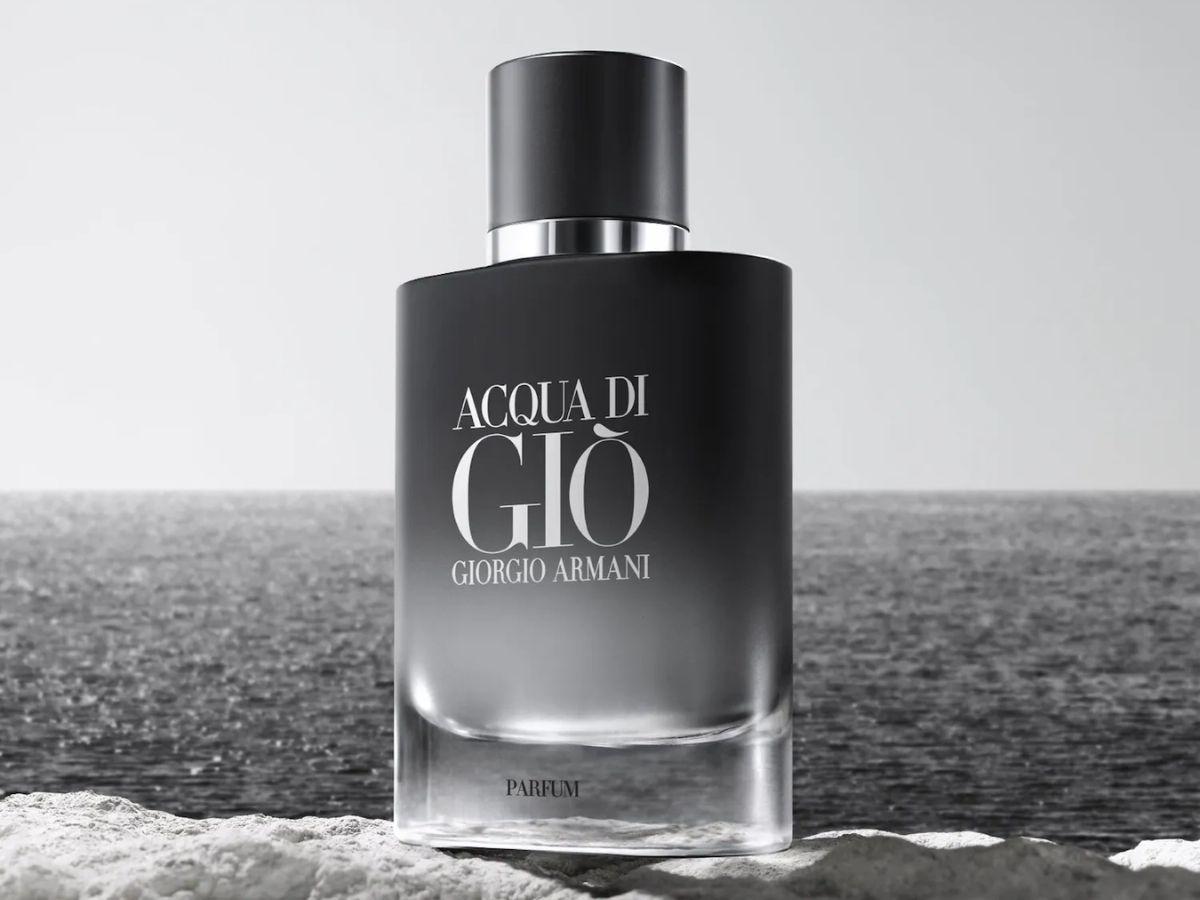Acqua Di Gio Parfum là phiên bản mới nhất, mang nồng độ tinh dầu cao nhất trong dòng