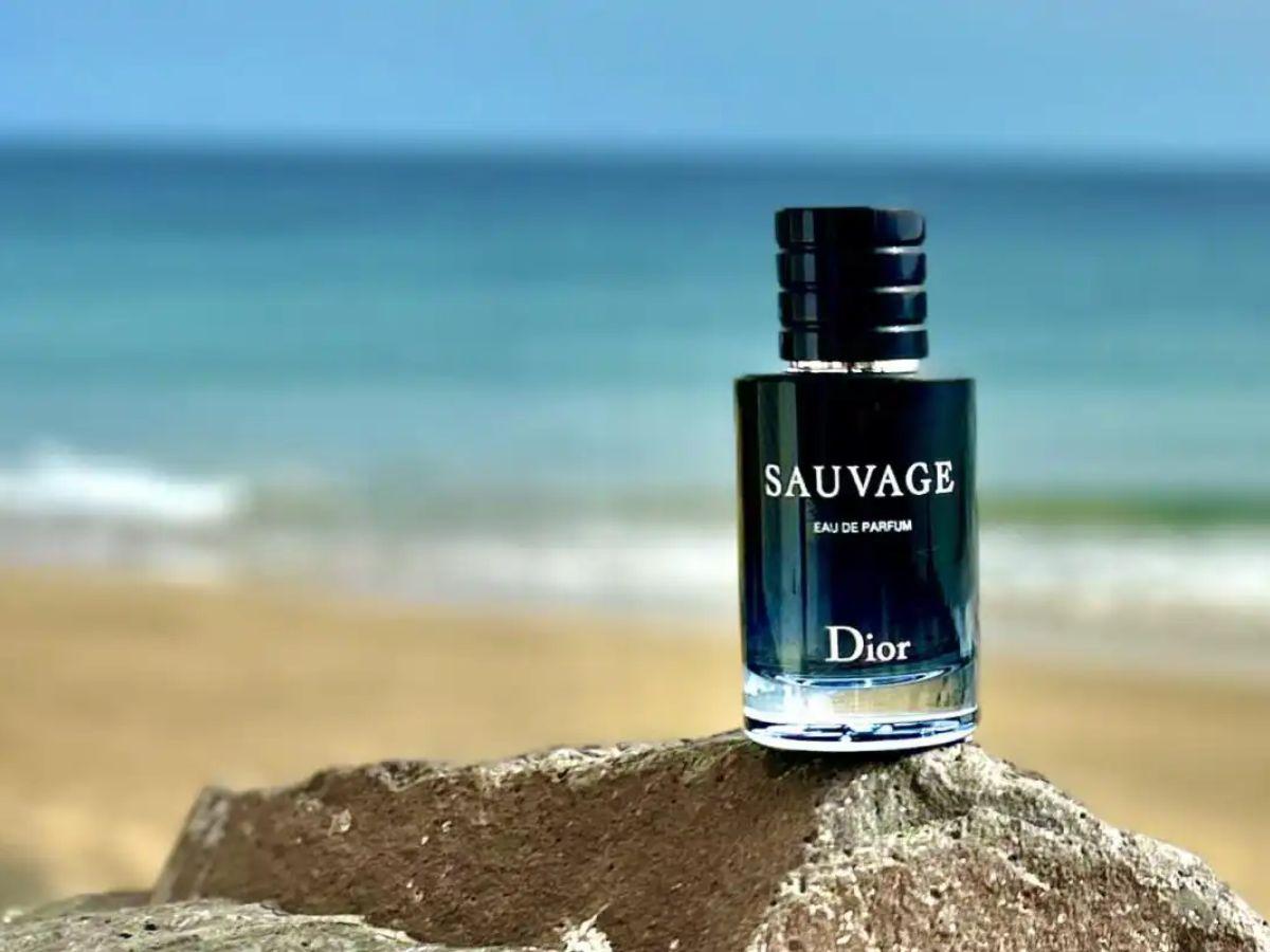 Dior Sauvage mang trong mình vẻ nam tính mạnh mẽ và phóng khoáng