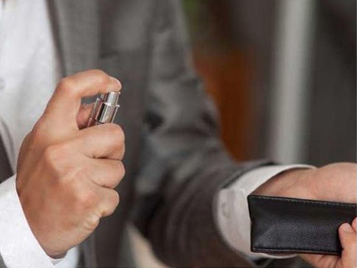 Thử nước hoa đúng cách rất quan trọng