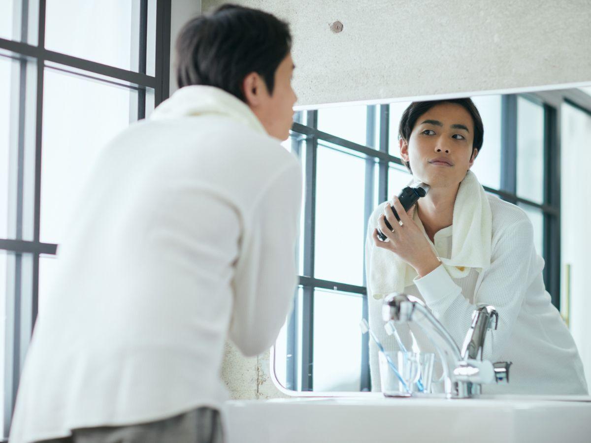 Nên thay lưỡi cạo từ 12-18 tháng 1 lần
