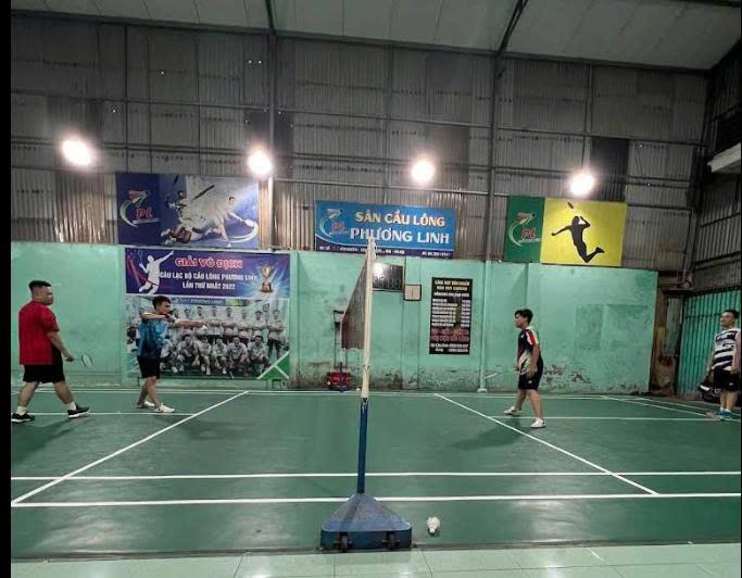 Sân cầu lông Phương Linh phù hợp cho dân sinh sống trong khu vực 