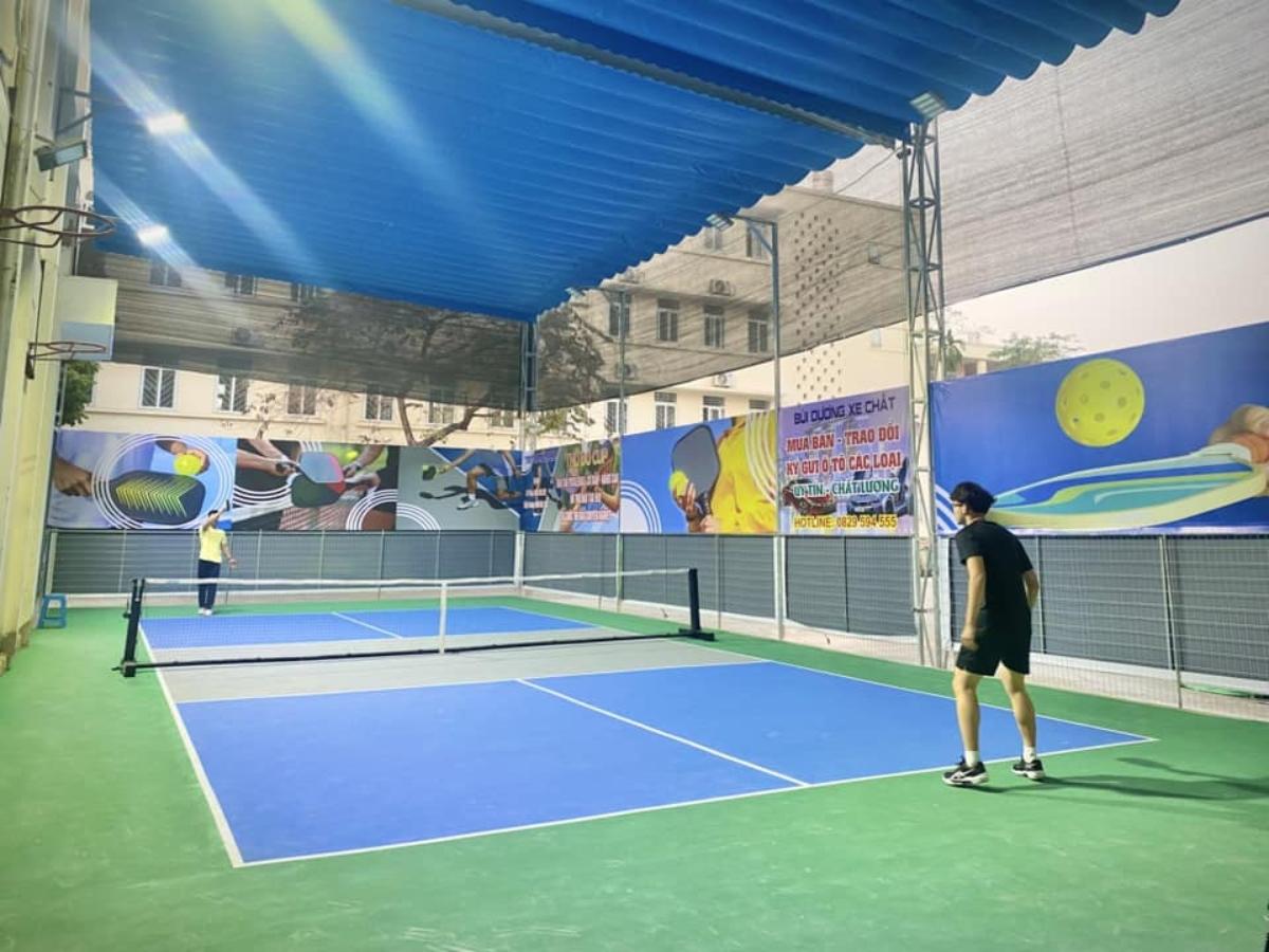 Sân HNMU Pickleball tại Cầu Giấy 